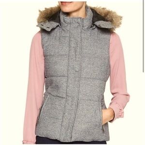 Banana Republic Puffer Vest (M)
